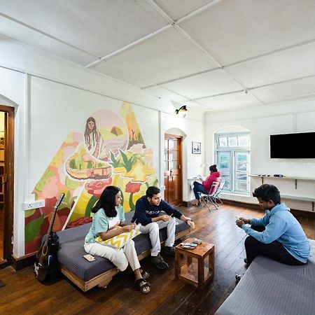 Zostel Ooty Hostel ภายนอก รูปภาพ